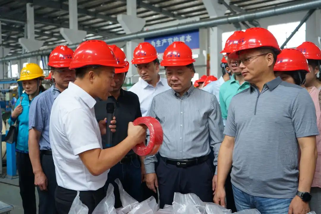 寶山區(qū)工商聯(lián)走訪參觀上海永進(jìn)電纜集團(tuán)！